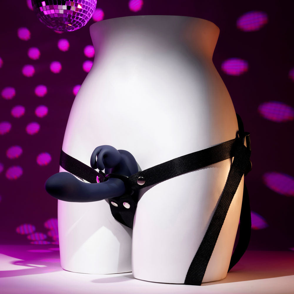 Evolved GIVING VIBES - Black 14.6 cm USB Rechargeable Vibrating Strap-On with Remote