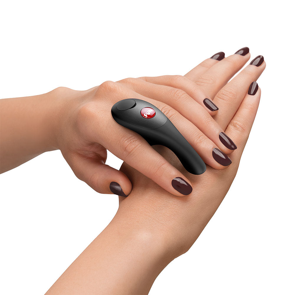 Fun Factory BE-ONE Black - Black USB-C Rechargeable Finger Stimulator